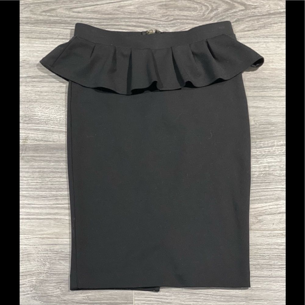 Xoxo pencil skirt with ruffle at top and zipper in the back